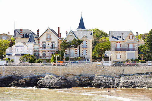 Villa's aan het strand in Royan aan de Atlantische Kust.